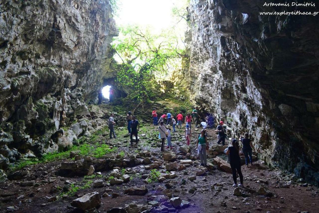 Para Thin Alos Vathy  Bagian luar foto