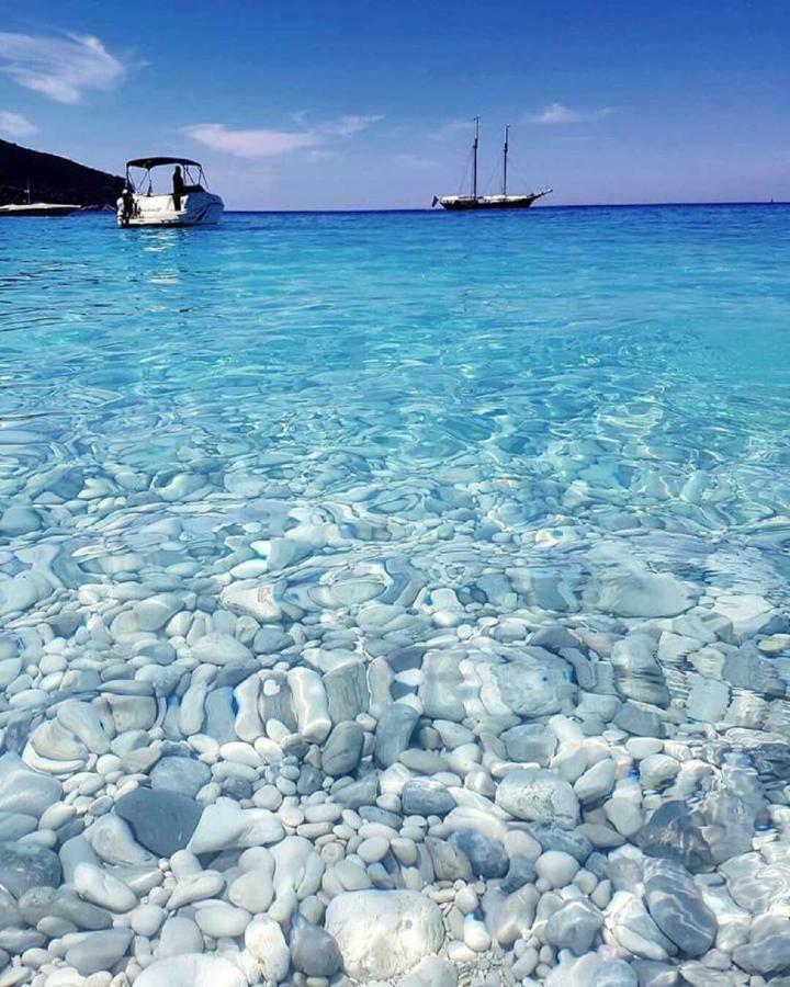 Para Thin Alos Vathy  Bagian luar foto