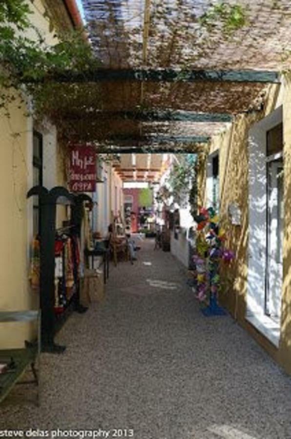 Para Thin Alos Vathy  Bagian luar foto